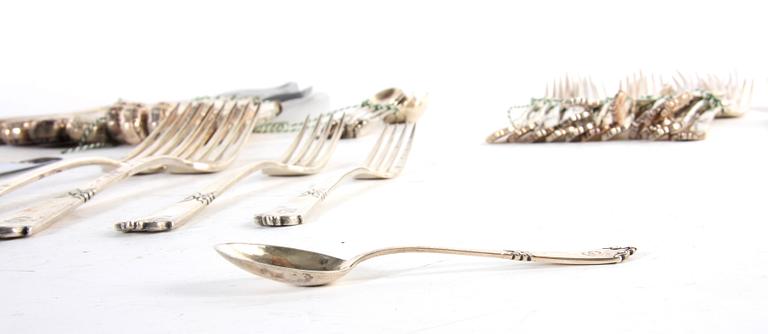 BESTICKSDELAR, 48 st, silver, C G Hallberg, Stockholm 1925.