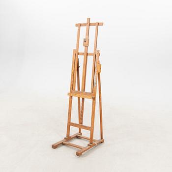 Easel and chevalet, early 20th century.