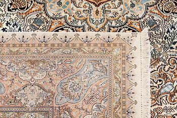 A silk carpet, Kashmir, approx. 377 x 269 cm.