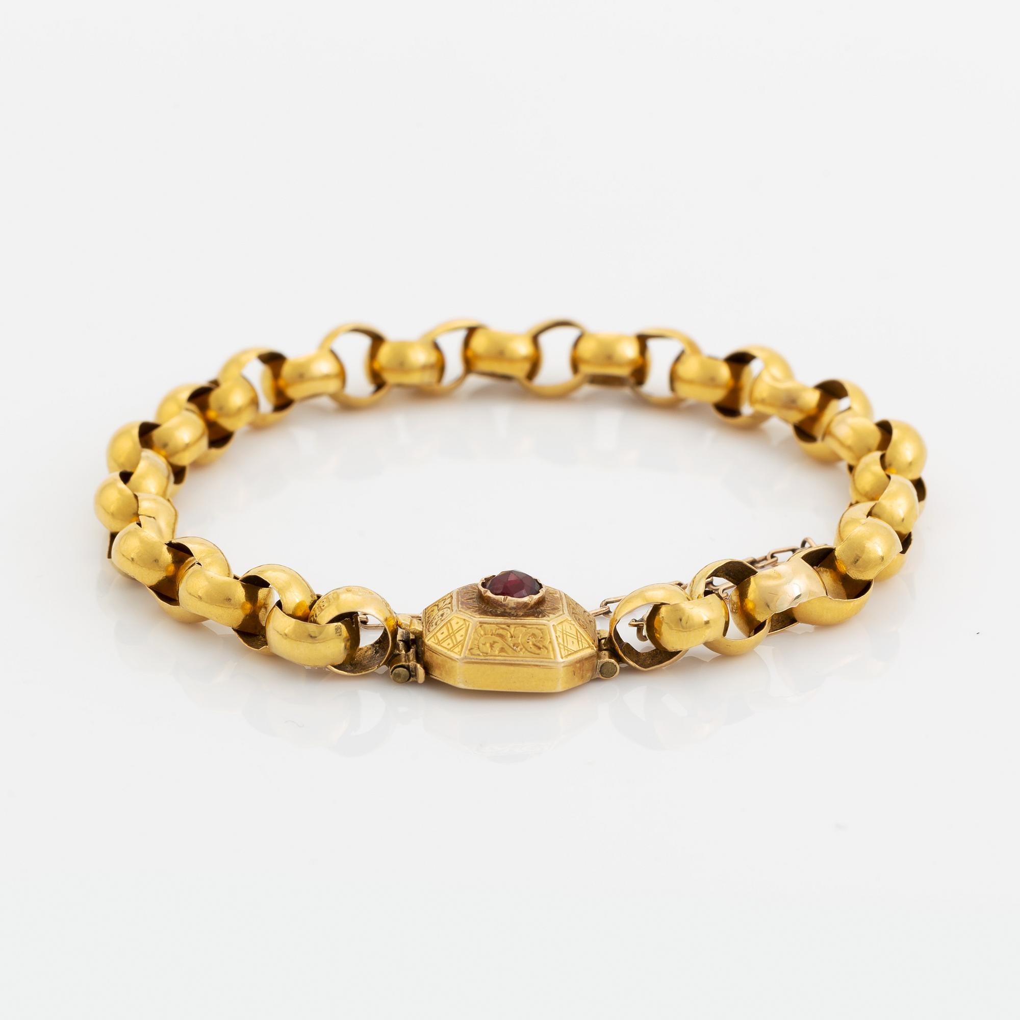 18K gold bracelet, with garnet, 1800's.