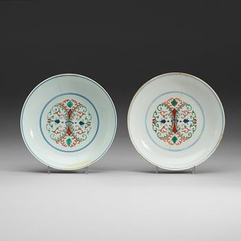 12. A pair of wucai dishes, Qing dynasty (1644-1912) with Qianlongs and Daoguang sealmarks.