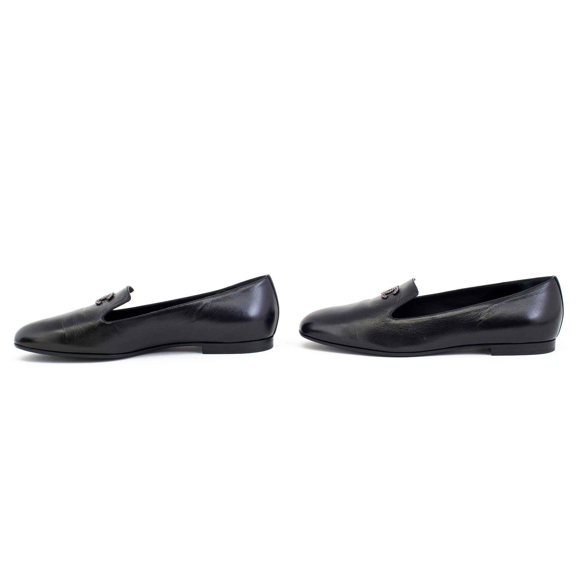 A pair of loafers by Chanel 2016, size 38.