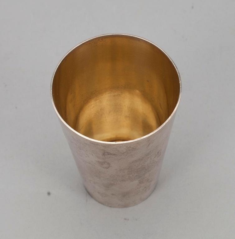 BÄGARE, 813 silver, Suomen Kultaseppä, Åbo 1909. Vikt 43,5 g.