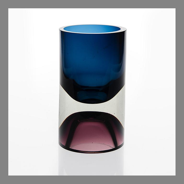 TAPIO WIRKKALA, VAS. Sign. Tapio Wirkkala, Iittala 3584.