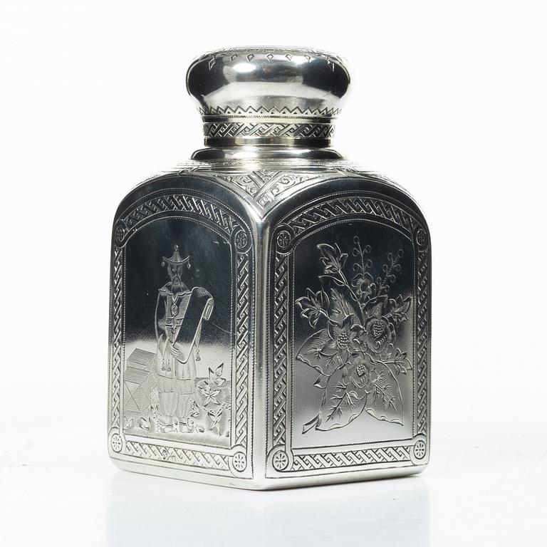 A Russian silver tea caddy, mark of Mikhail Grachev, Moscow 1886.