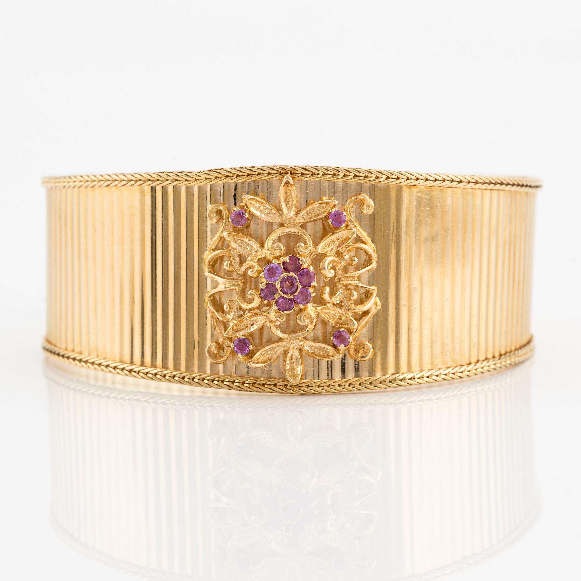 Bangle, 18K gold with rubies, Italy.