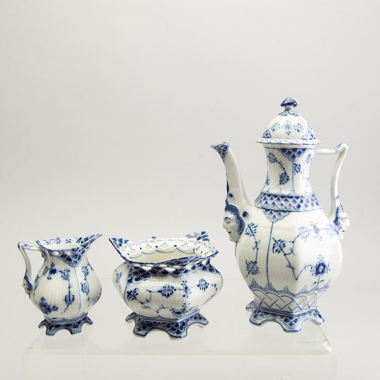 A Royal Copenhagen "Musselmaalet" coffee service, Denmark, 20th Century. (42  pieces).