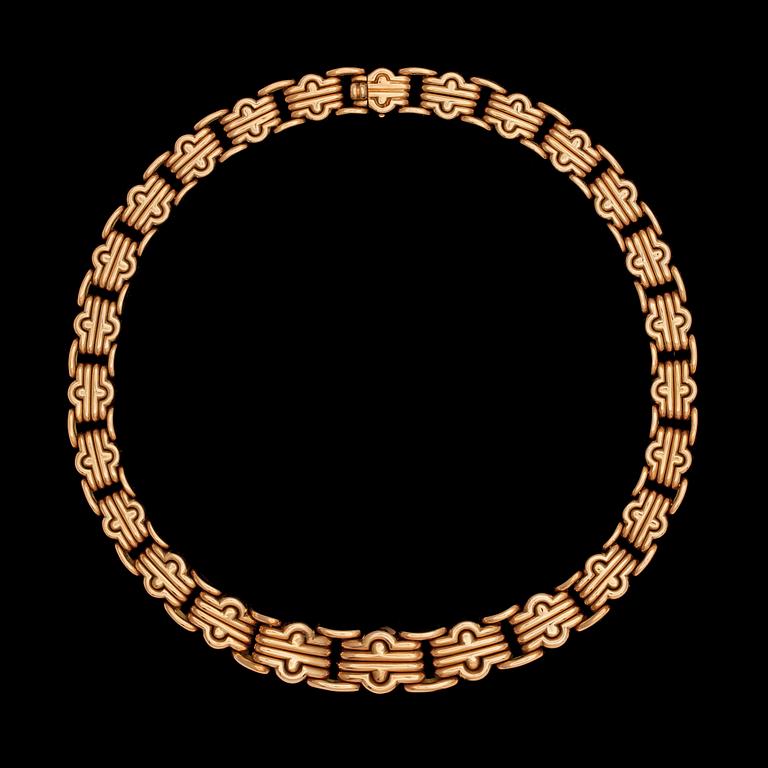 A Bulgari gold necklace.