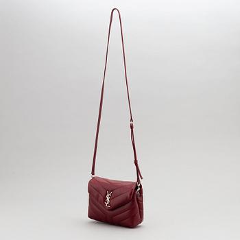 Yves Saint Laurent, väska, "Loulou".