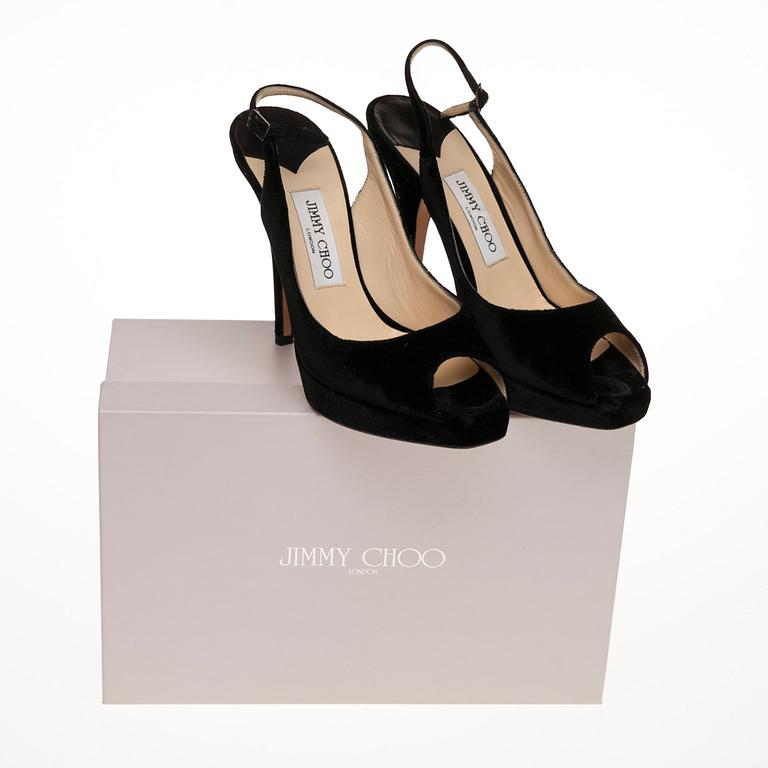 SKOR, "Clue", Jimmy Choo.