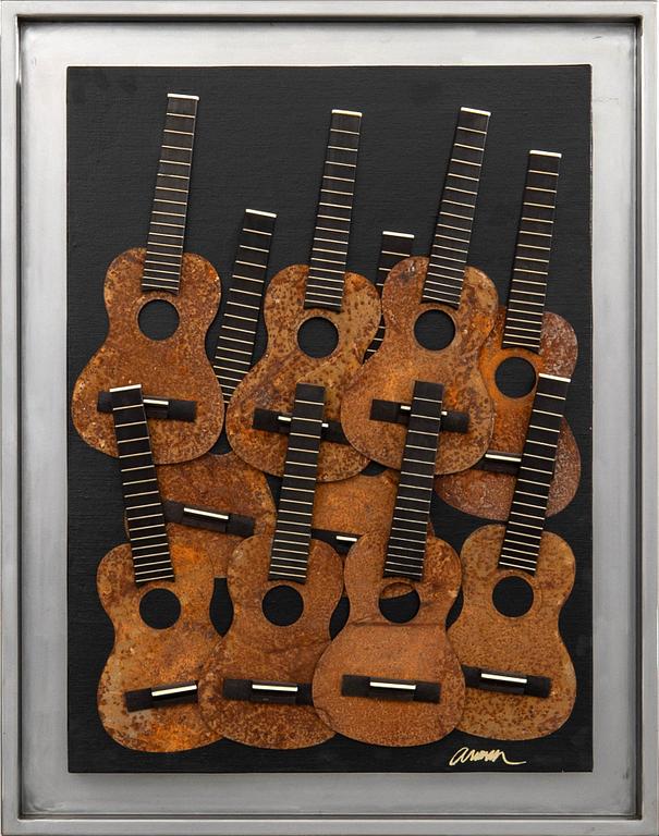 Arman (Armand Pierre Fernandez), "Cavaquinho".