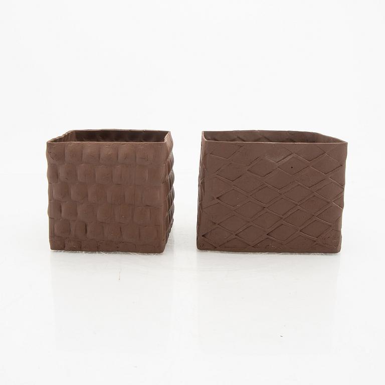 Signe Persson-Melin, a set of two signed and dated  02 earthenware bowls.