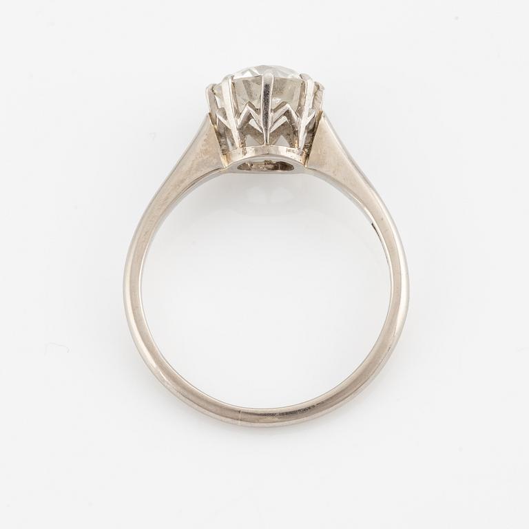 Ring, 18K white gold with old-cut diamond.