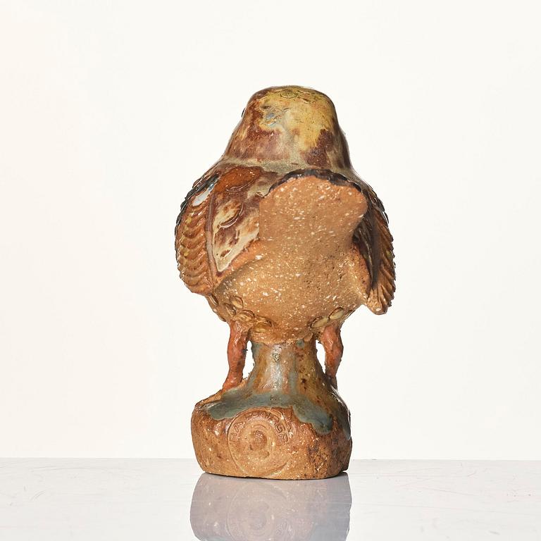 Tyra Lundgren, a stoneware sculpture of a bird, own studio, Bredkvie, Sweden.