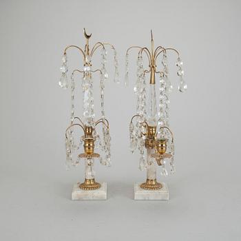 BORDSLYSTRAR ETT PAR, Gustaviansk stil, 1900-talets mitt.