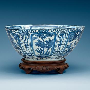 1837. A large blue and white bowl, Ming dynasty, Wanli (1572-1620).