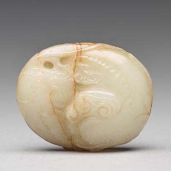 663. A nephrite carving of two fishes, Qing dynasty (1644-1912).