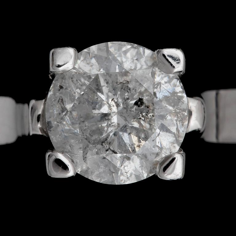 RING, enstensring, 14k vitguld med briljantslipad diamant ca0,92ct. Tot vikt 3,2g.