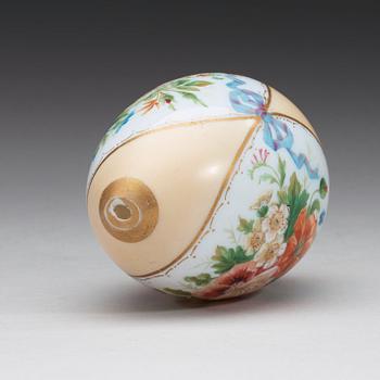 ÄGG, porslin. Ryssland, 1800-tal.
