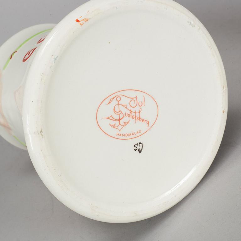 JULSERVIS, 68 delar, porslin, "God Jul", Old Gustavsberg, Rörstrand samt Gustavsberg, 1900-tal.