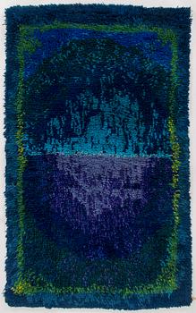Irma Kukkasjärvi, a rya rug for Neovius. Circa 175 x 105 cm.