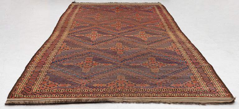 An antique Beshir carpet, ca 495 x 206 cm, around the year 1875.