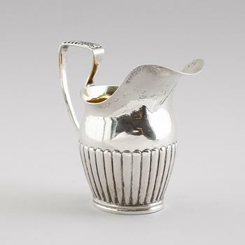 GRÄDDKANNA, silver, Gustaf Folcker, Stockholm 1834. Vikt ca 81 gram.