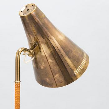 PAAVO TYNELL, Golvlampa, modell 9628, Idman 1900-talets mitt.