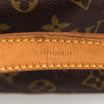 Louis Vuitton, "Petit Noé" laukku.