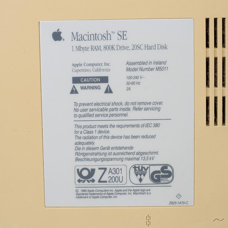 An Apple computer Macintosh SE, model M5011, Apple Computer Inc. USA, 1980s.