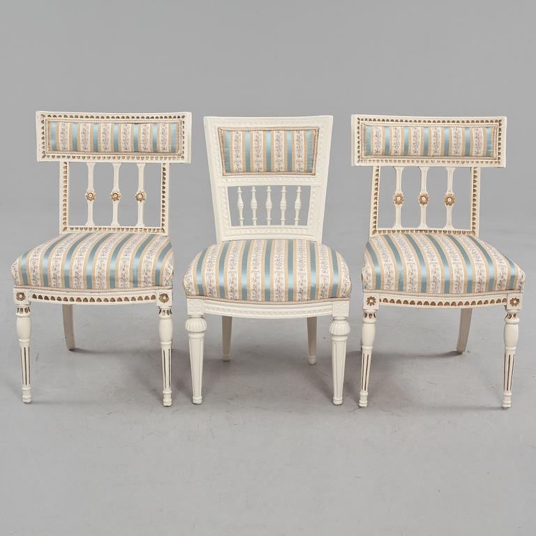 STOLAR, 3 st, sengustavianska respektive sengustaviansk stil, 1800-talets första hälft respektive tidigt 1900-tal.