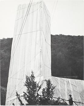 CHRISTO, offsettryck, 9 st, "Packed Tower, Spoleto, Italy 1968.".