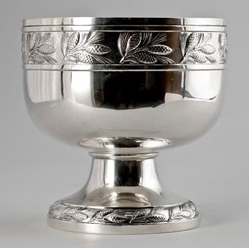 SKÅL, silver, CG Hallberg. Ca 680 gr.