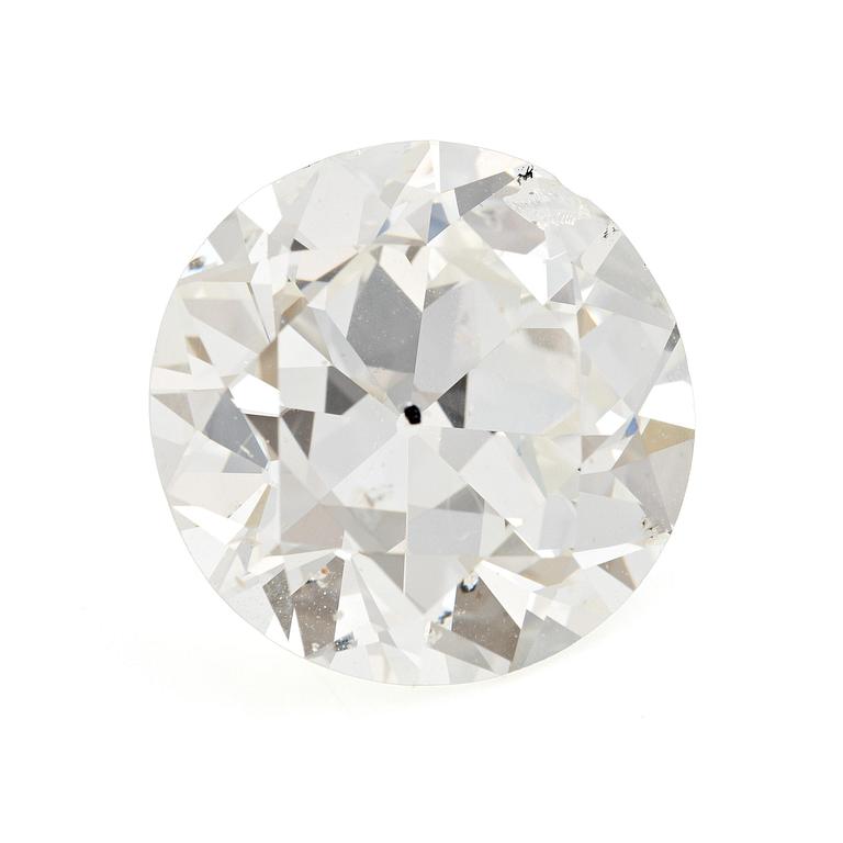 A round brilliant-cut diamond 6.94 ct.