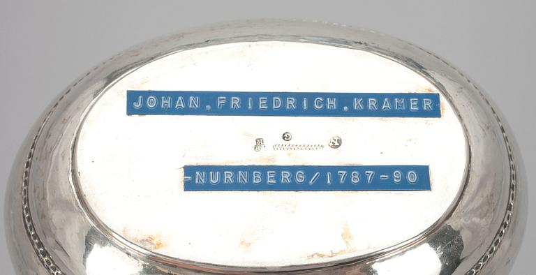 SKRIN med LOCK, silver, Johann Friedrich Kramer, Nürnberg 1787-1790. Vikt ca 173,4 g.