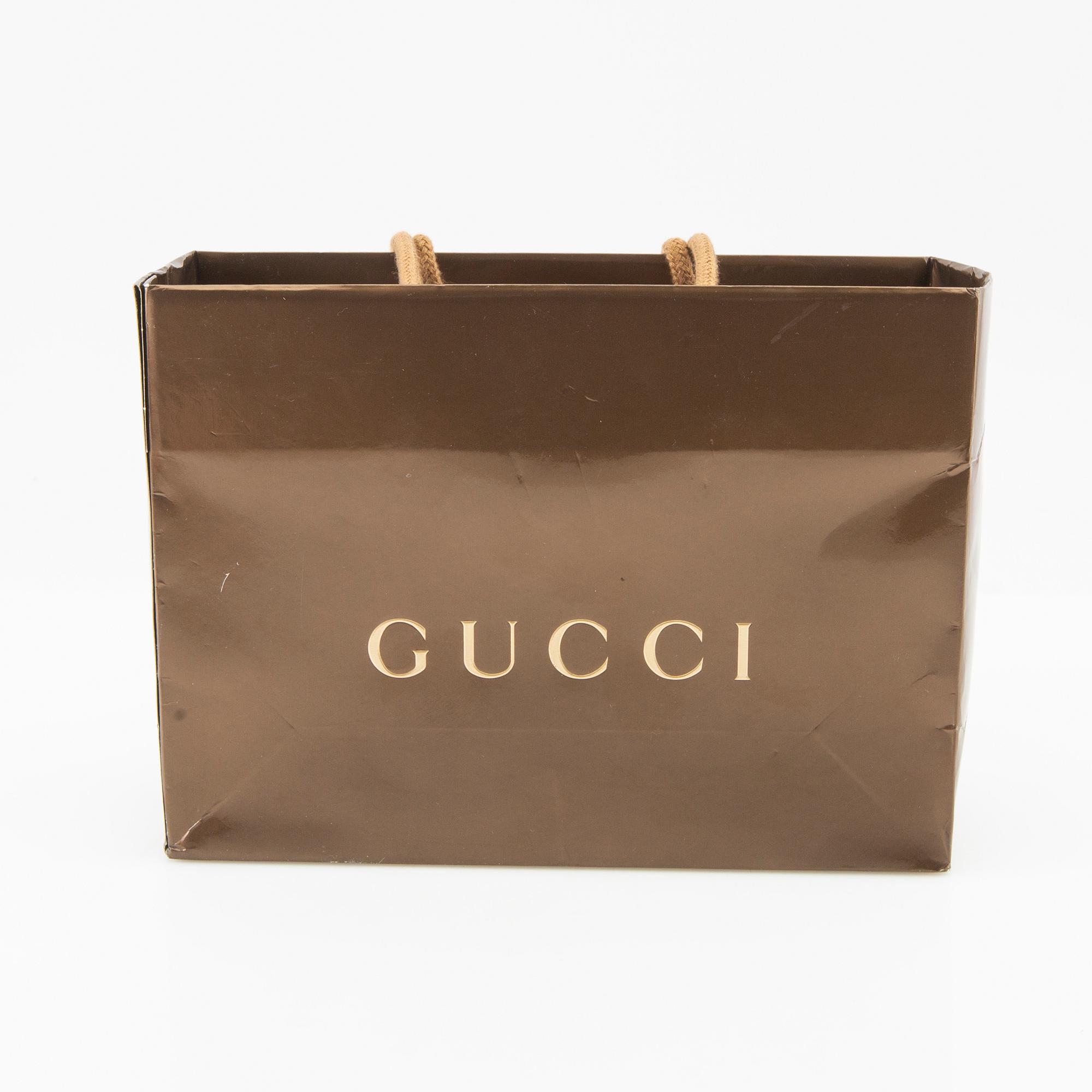 Gucci, belt.