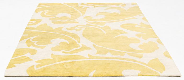 Marni, matta, tuftad, "Overleaf Yellow", The Rug Company, ca 263 x 180 cm.