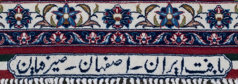 OLD ESFAHAN, so-called Seirafian, ca 220x145 cm.