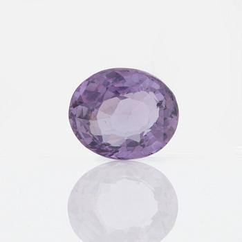A loose unheated purple sapphire, 4.15ct.