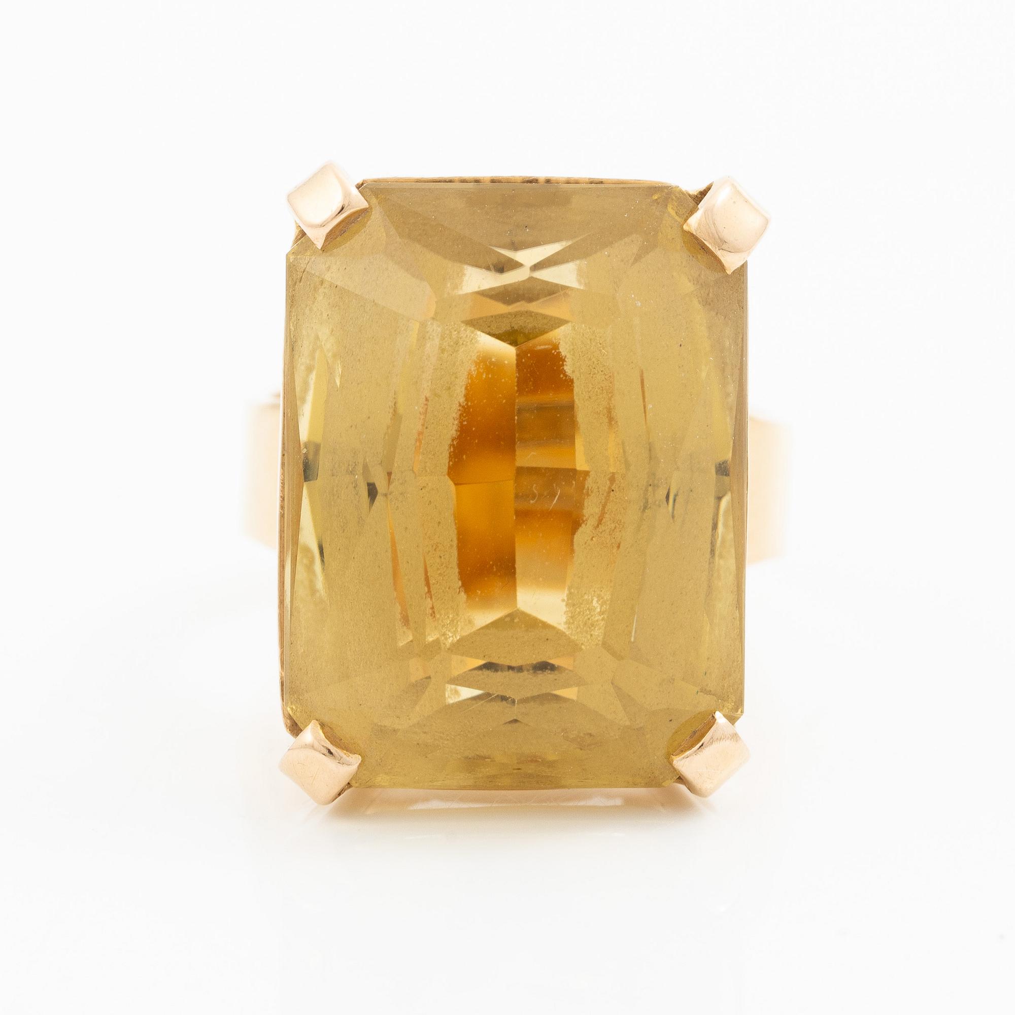 Ring, 18K gold with citrine.