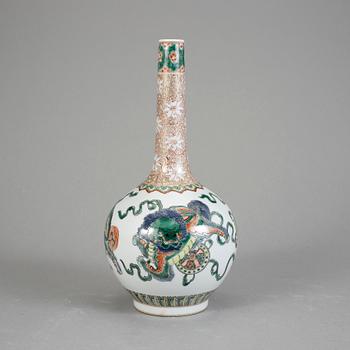 VAS, porslin, Kina, 1900-tal.