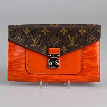 LOUIS VUITTON,.
