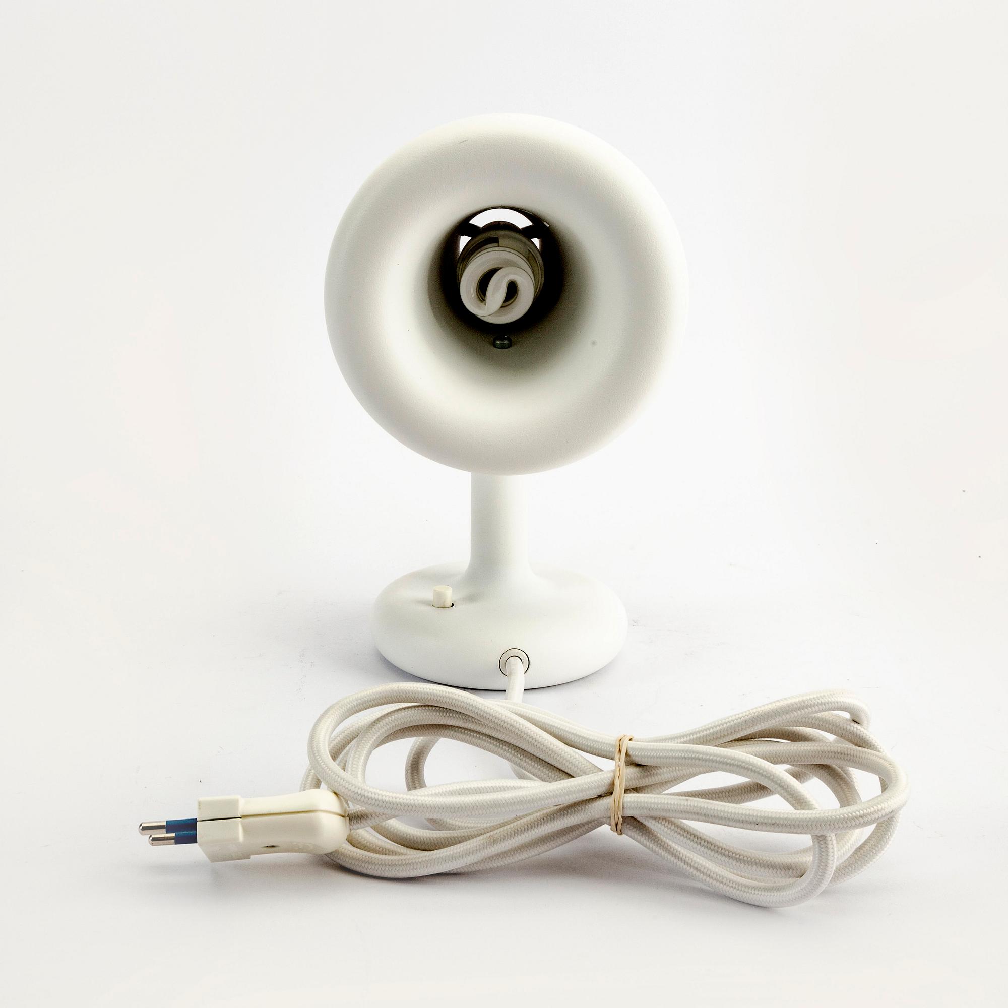 Ole Jensen, "KAD Ringen", vägglampor 1 par, Louis Poulsen, Danmark.