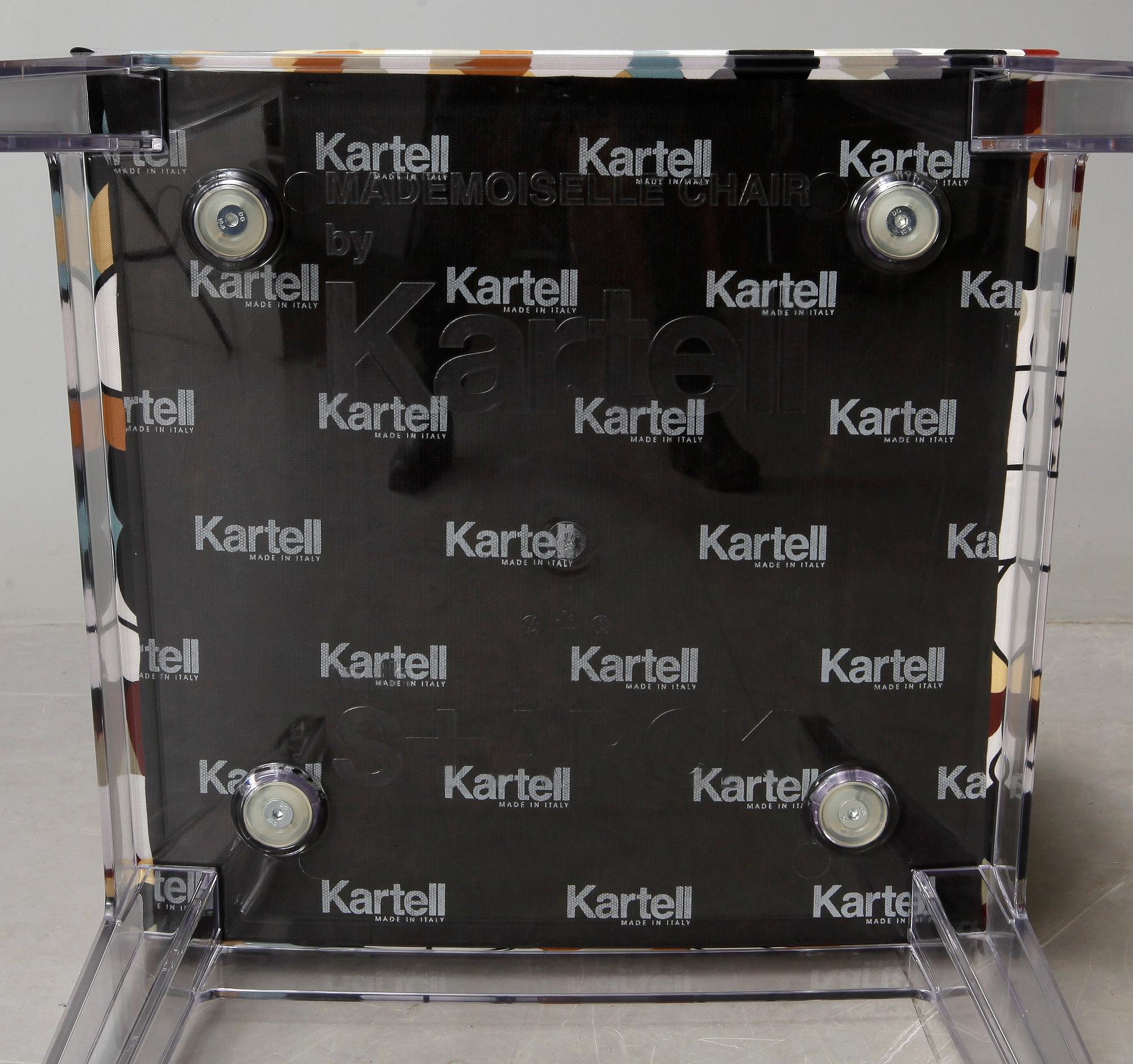 KARMSTOLAR, ett par, "Medemoiselle", Philippe Starck för Kartell.