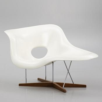 Charles & Ray Eames, lounge chair, "La Chaise", Vitra 2003.