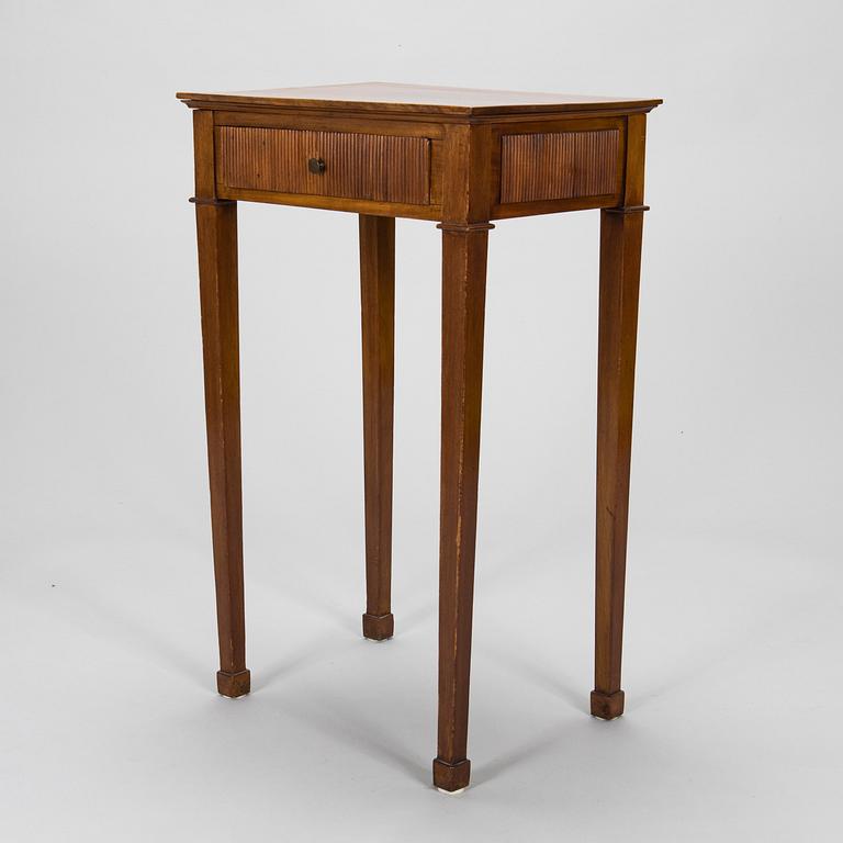 Sidobord, Frankrike, omkring år 1800, Directoire.