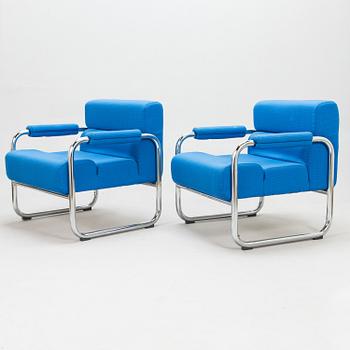 RAIMO RÄSÄNEN, a pair of late 20th century armchairs for Isku.