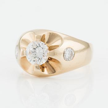 Ring, 18K gold with brilliant-cut diamonds, including GIA diamond report.
