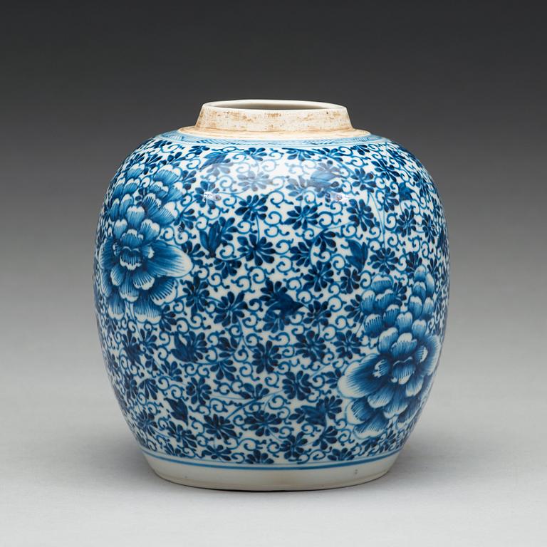 BOJAN, porslin. Qingdynastin, 1700-tal.