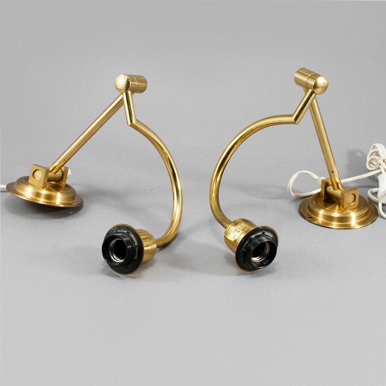 VÄGGLAMPOR, ett par, Ewå, Värnamo, 1900-talets fjärde kvartal.